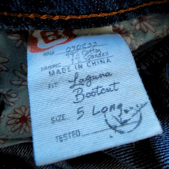 Laguna Jeans - Picture 4 of 4